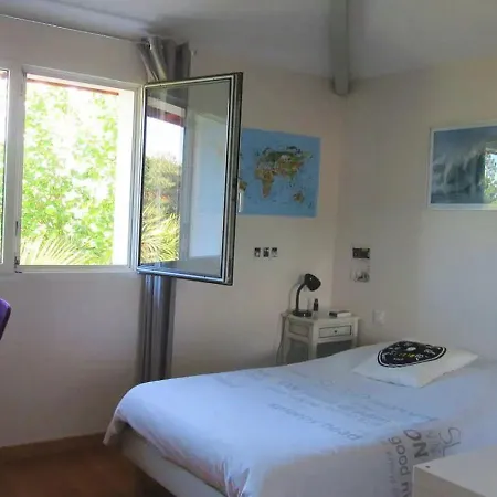 Villa Etxeberria - Jolie Maison Dans Quartier Calme